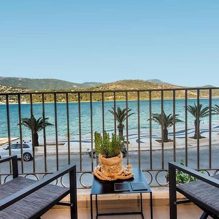 A & B Minimal Suite With Sea View In Argostoli Екстер'єр фото