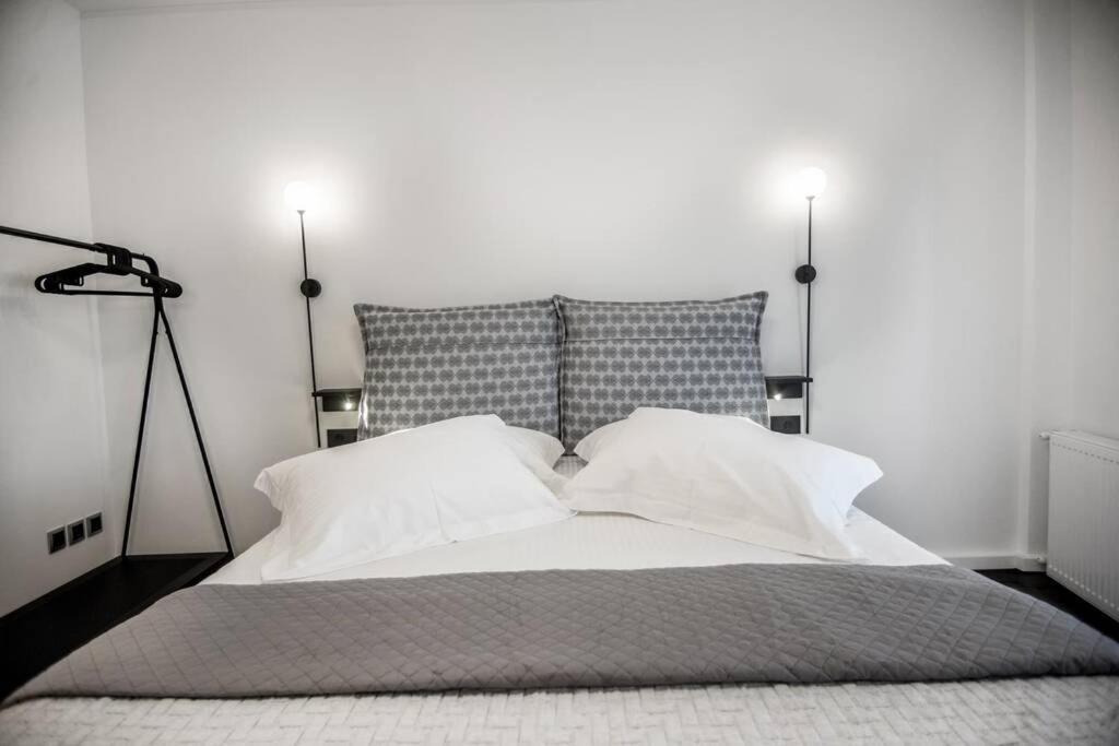 A & B Minimal Suite With Sea View In Argostoli Екстер'єр фото