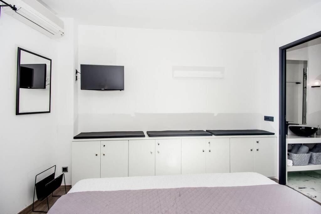 A & B Minimal Suite With Sea View In Argostoli Екстер'єр фото