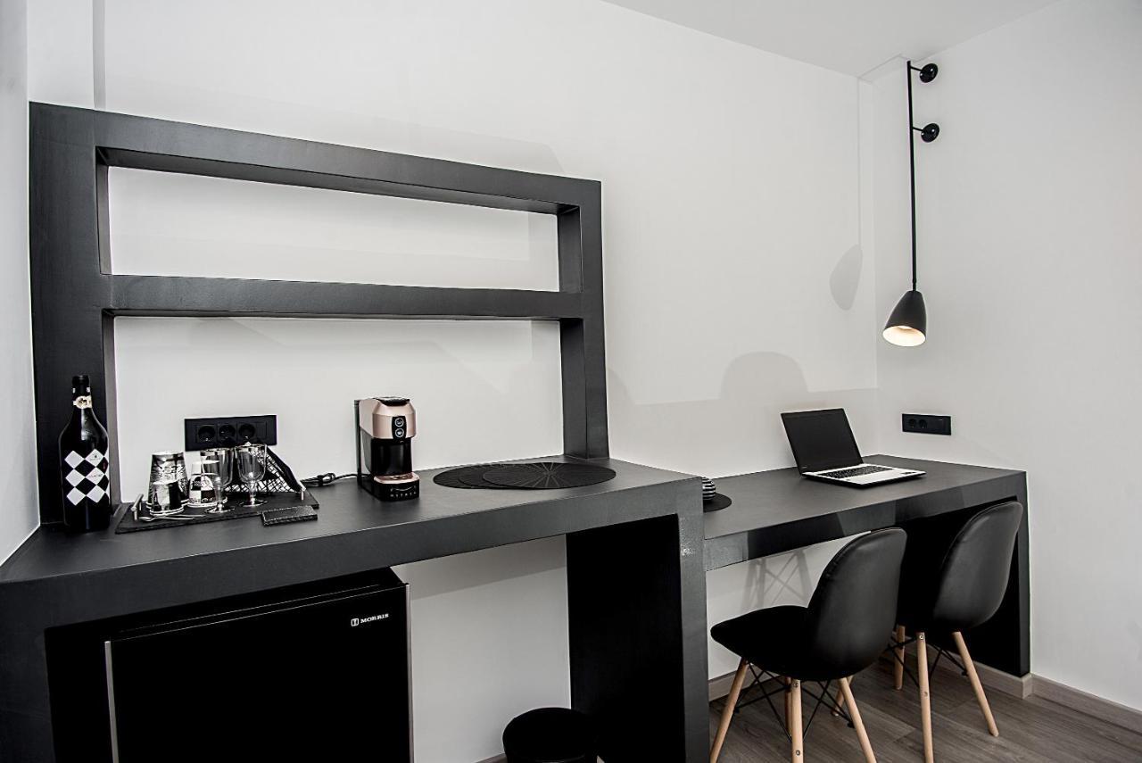 A & B Minimal Suite With Sea View In Argostoli Екстер'єр фото